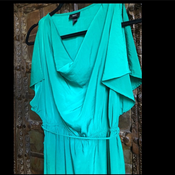 Gorgeous Emerald Green Dress! Like New.😍 - Picture 7 of 11